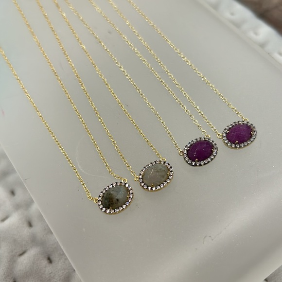 Small Oval Labradorite or Amethyst 14K Gold Vermeil Necklace-Boutique - Picture 1 of 6